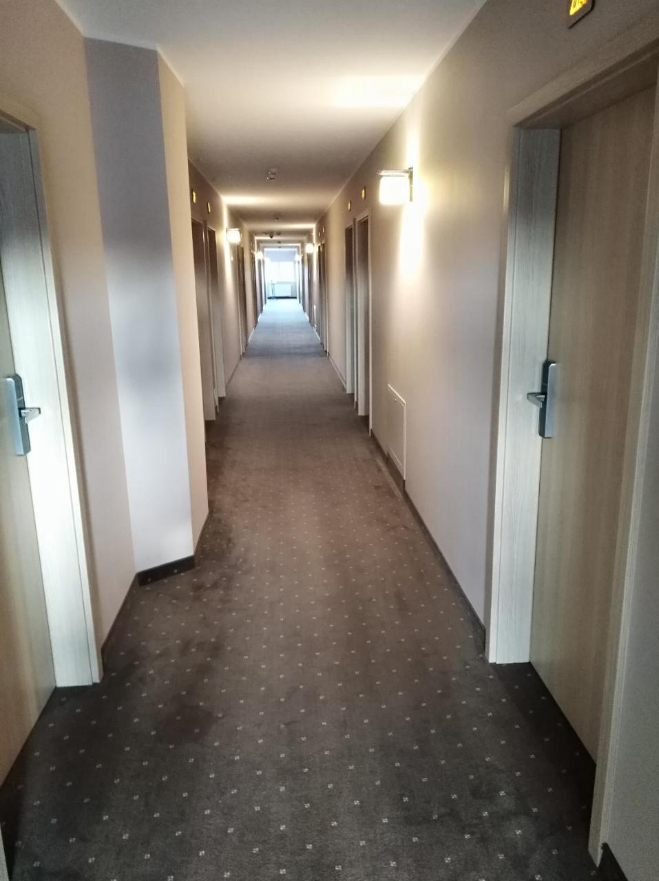 Hotel Nekla Eksteriør bilde