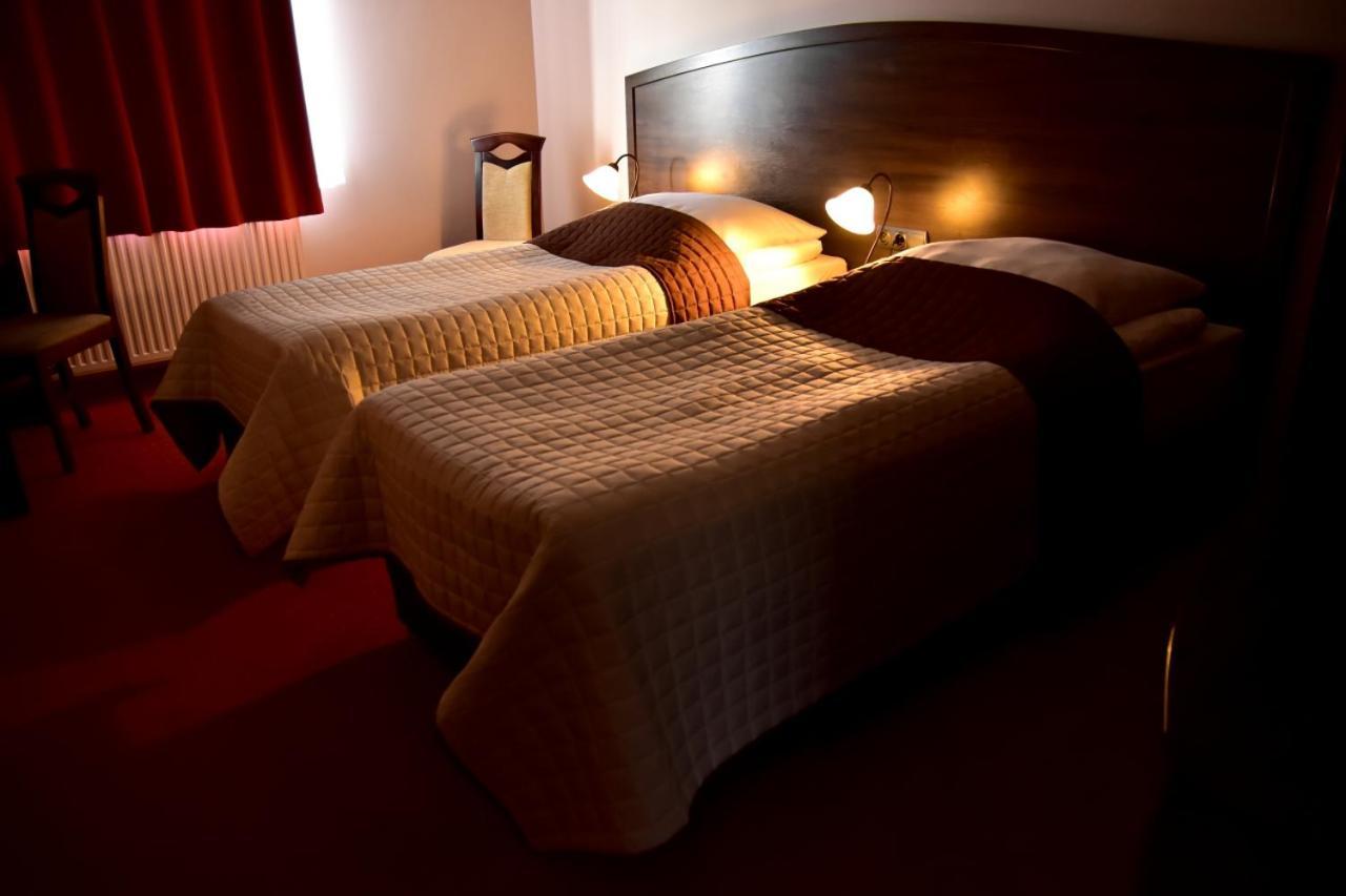 Hotel Nekla Eksteriør bilde